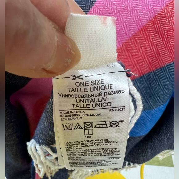 Funky shawl scarf 27”x74” Wrap - Picture 7 of 8